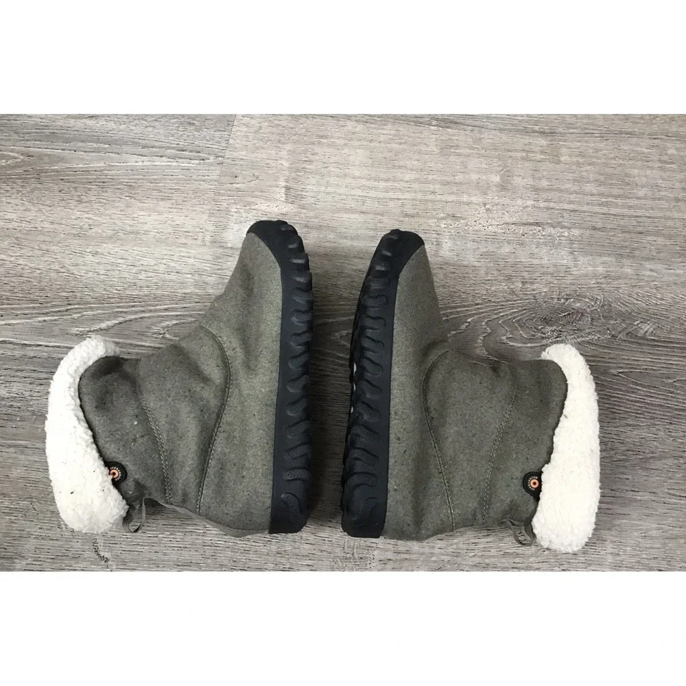 BOGS Women's B Moc II Slipper Dark Green Size 7 Winter Snow Boots